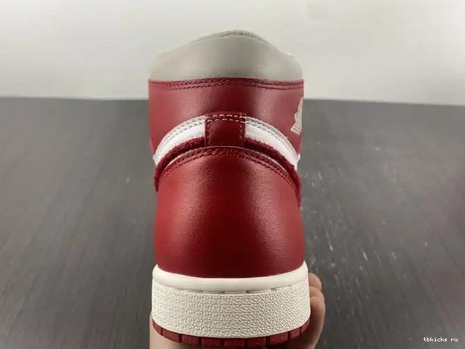 Reps TB Newstalgia DJ4891-061 OG (W) Jordan 1 High Chenille 0425